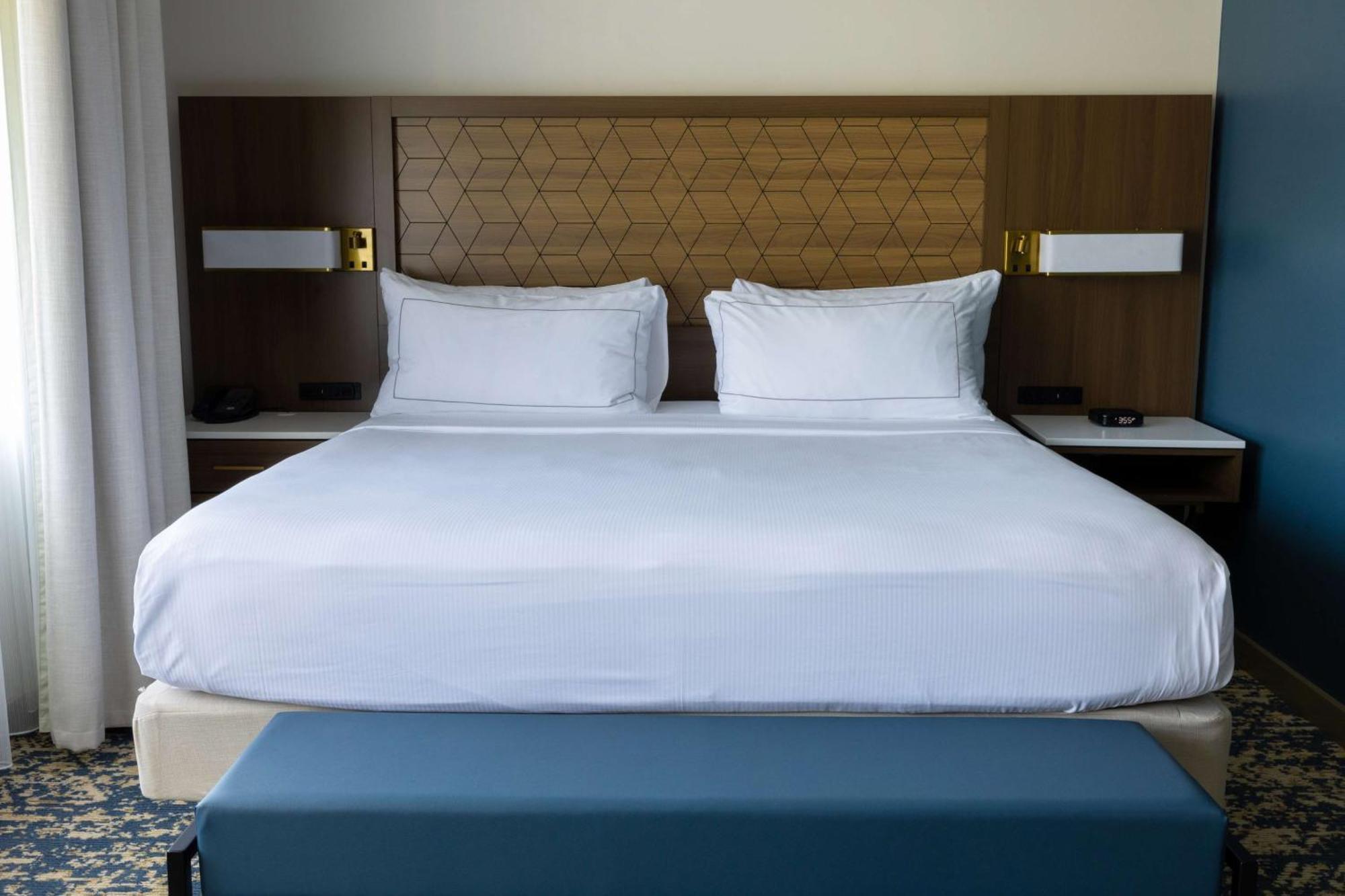 Doubletree By Hilton Tinton Falls-Eatontown Esterno foto