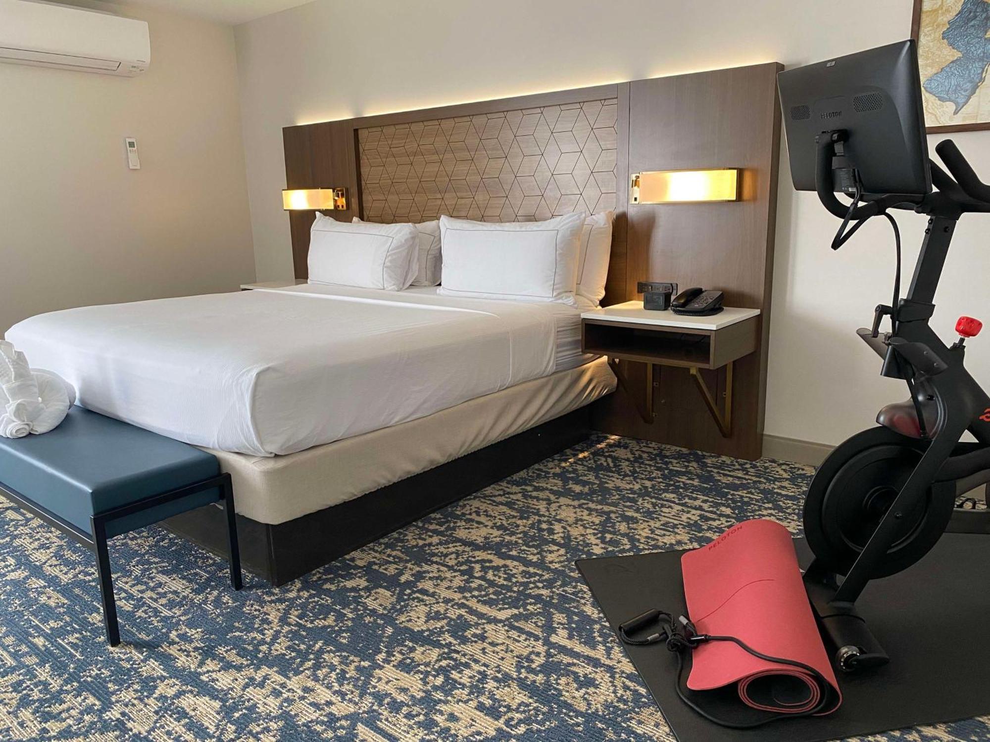 Doubletree By Hilton Tinton Falls-Eatontown Esterno foto
